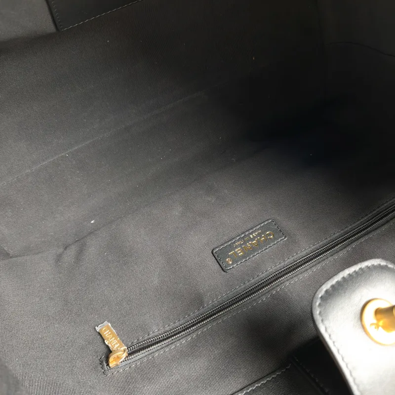 Chanel Shoulder Bag Top Handle Bag Black Calfskin One Size 36 × 14 × 24 cm — detail view 6 of 12