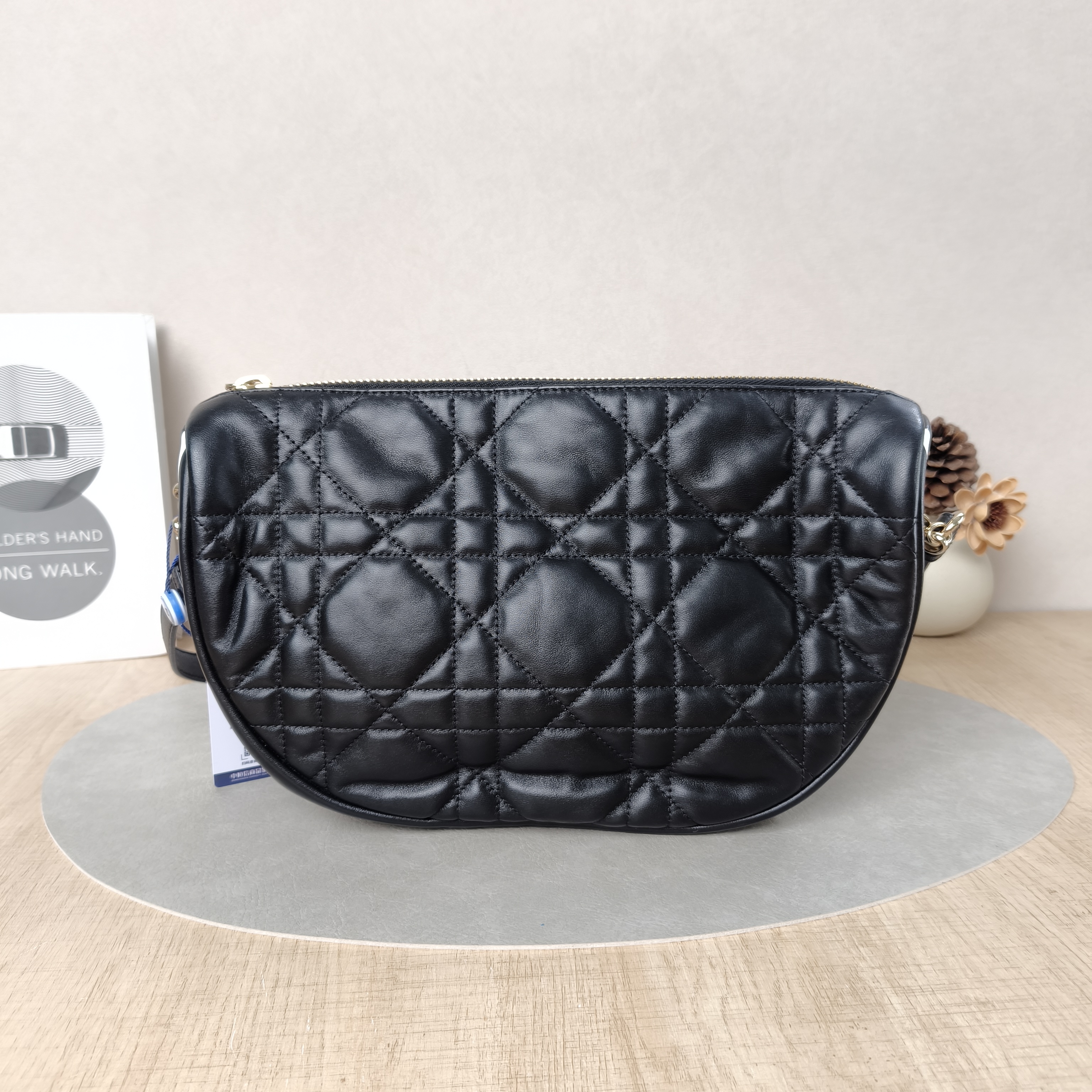 DIOR Shoulder Bag Vibe Hobo Black Lambskin Medium30 × 9.5 × 18.5 cm — cover view 3 of 6