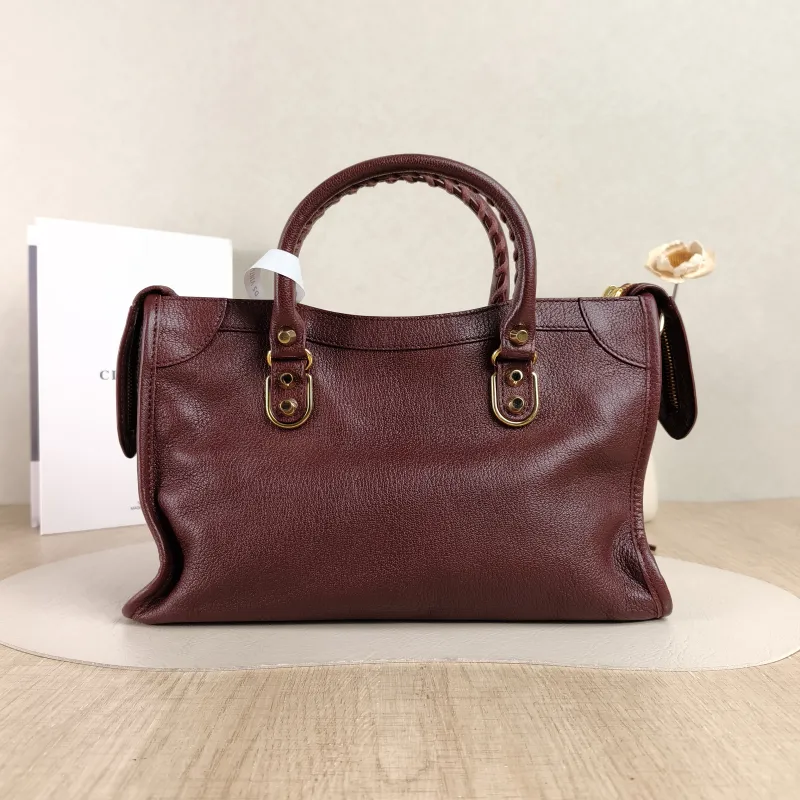 BALENCIAGA Crossbody Bag Classic City Red Lambskin Small30 × 10 × 21 cm — cover view 4 of 5