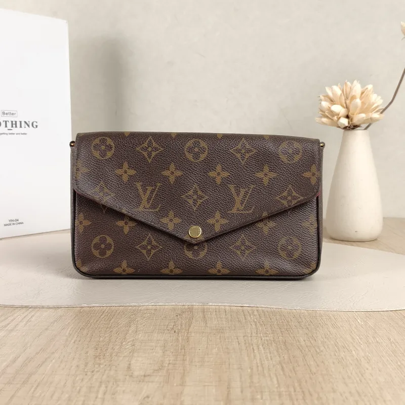 Louis Vuitton Crossbody Bag Pochette Félicie Monogram PVC Small21 × 3 × 12 cm