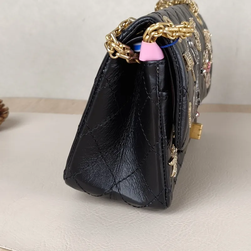 Chanel Crossbody Bag2.55 Edition Black Calfskinmini20 × 6 × 15.5 cm — detail view 1 of 13
