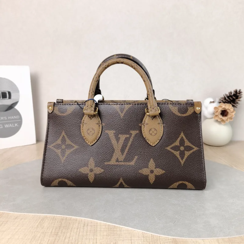 Louis Vuitton Crossbody Bag Onthego East West Monogram PVC Small 25 × 10 × 13 cm — cover view 5 of 5