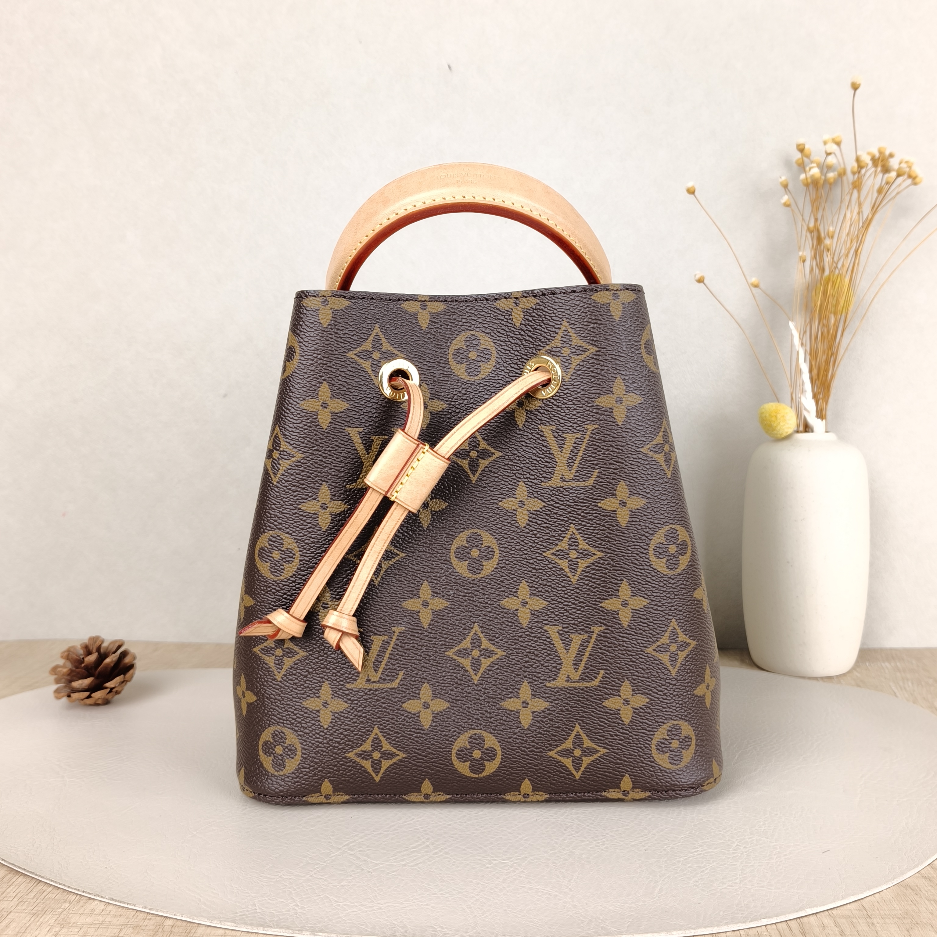 Louis Vuitton Crossbody Bag NÉONOÉ Bucket Bag BB Monogram PVCBB20 × 13 × 20 cm