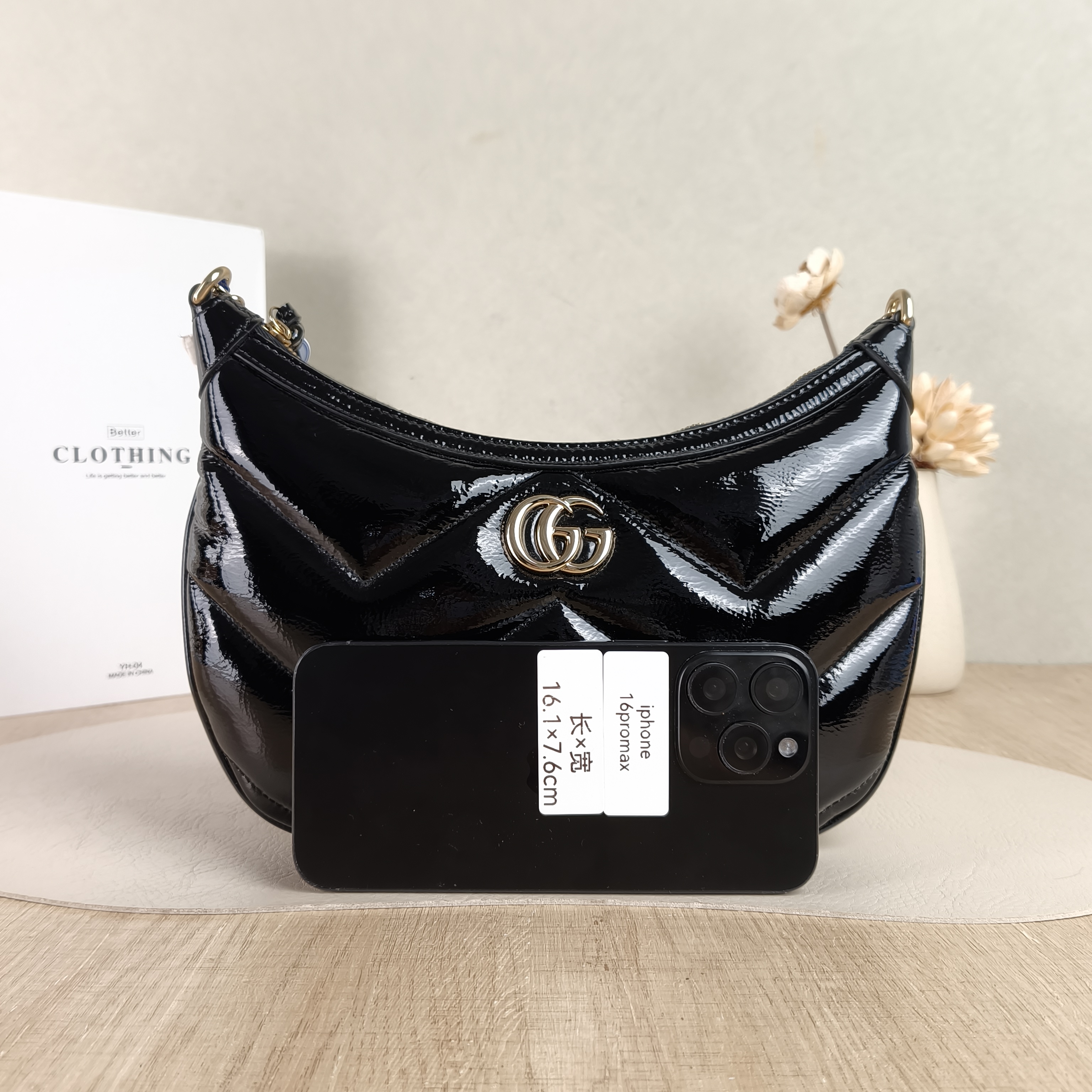 GUCCI Shoulder Bag GG Marmont Marmont Black Patent Leather Small26 × 4 × 17 cm — cover view 3 of 5