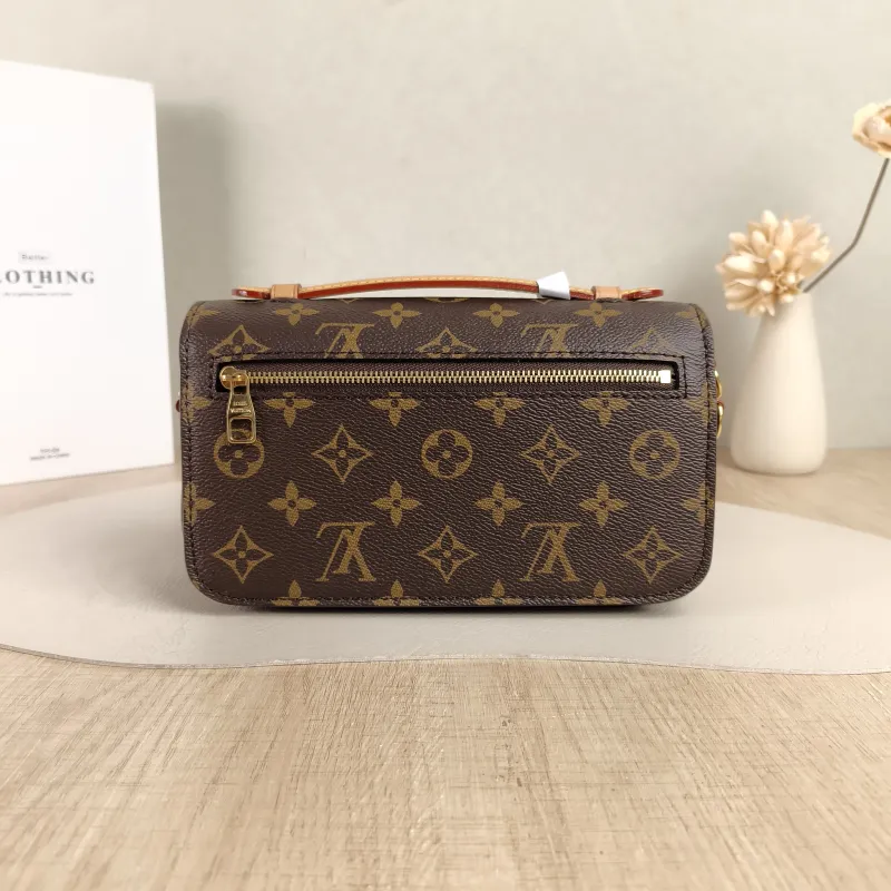 Louis Vuitton Crossbody Bag Pochette Métis East West Monogram PVC Small21.5 × 6 × 13.5 cm — cover view 4 of 5