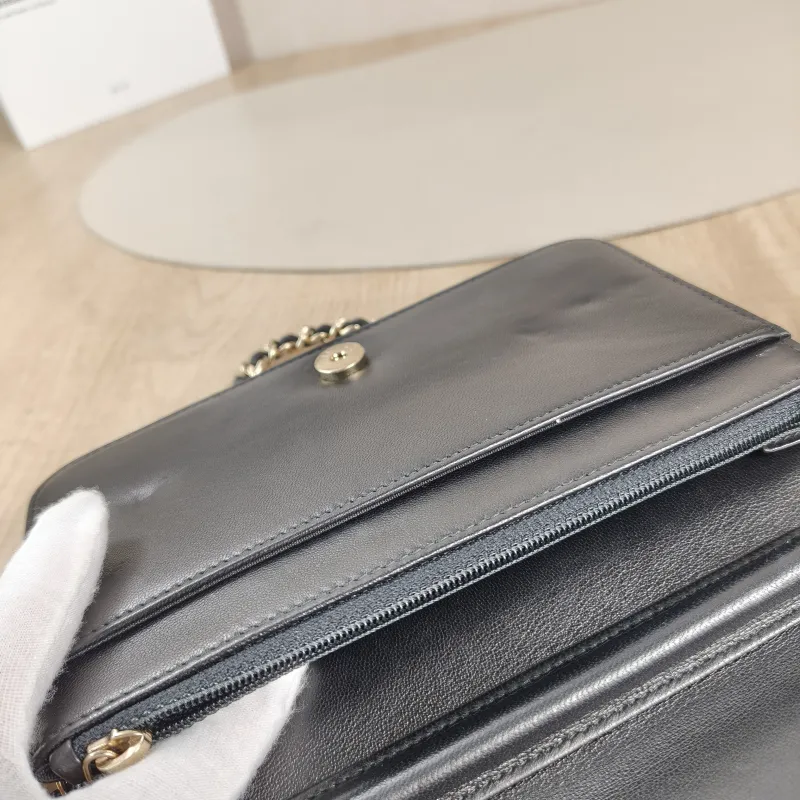 Chanel Crossbody Bag CF Pearl WOC Black Mini 19.2 × 3.5 × 12.3 cm 24 — detail view 8 of 13