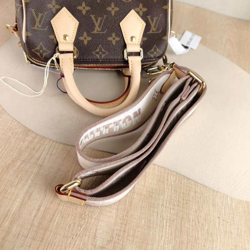 Louis Vuitton Crossbody Bag Speedy20 Shoulder Strap PVC Small 20.5 × 12 × 13.5 cm — detail view 9 of 9