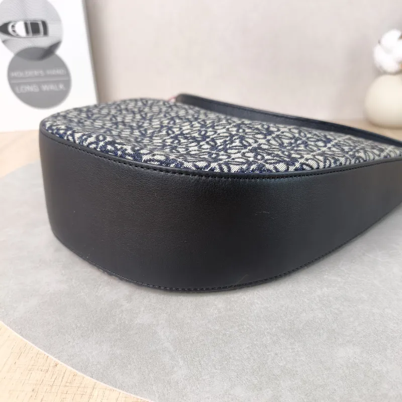 LOEWE Shoulder Bag luna Shoulder Bag Black Canvas One Size 30 × 8 × 28 cm — detail view 3 of 12