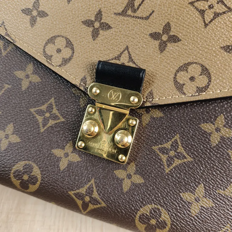 Louis Vuitton Crossbody Bag Pochette Métis Monogram Colorblock PVC Medium 25 × 7 × 19 cm — detail view 12 of 12