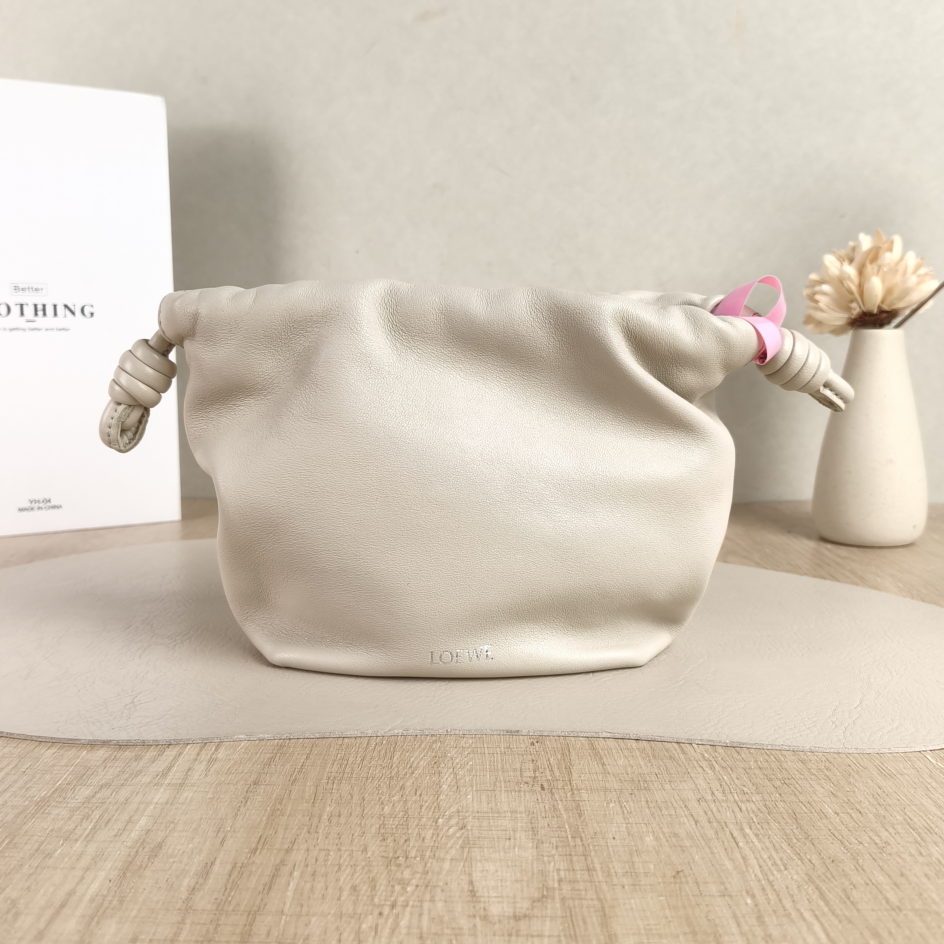LOEWE Crossbody Bag Flamenco White Lambskin mini23 × 5.5 × 17 cm