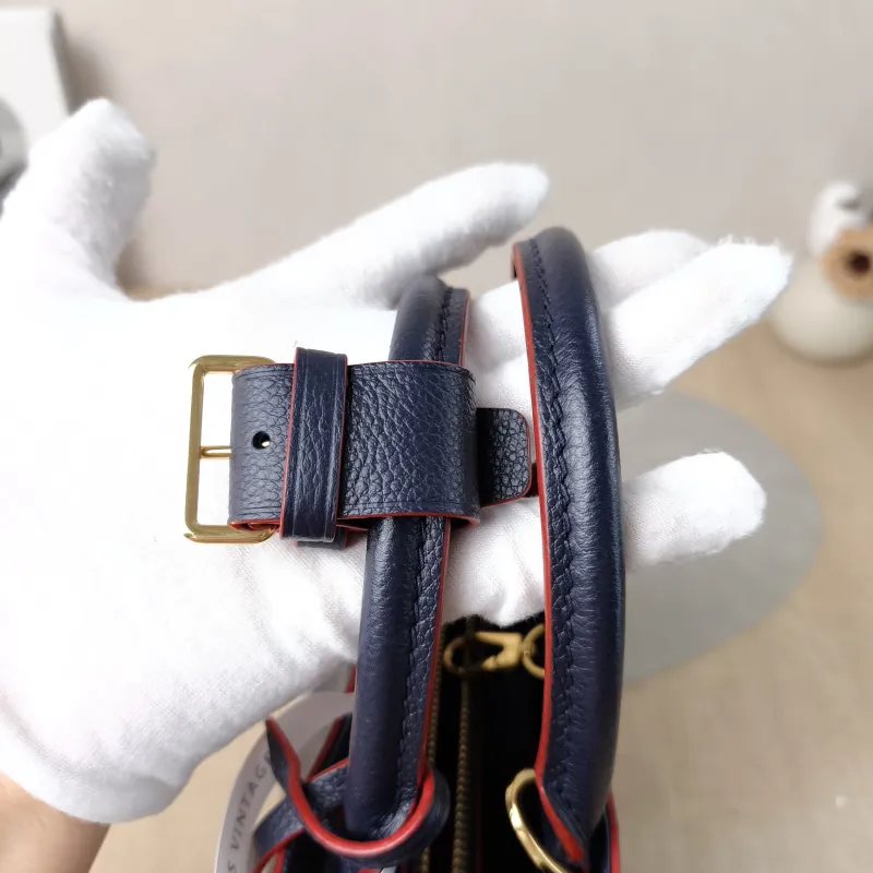 Louis Vuitton Top Handle Bag Montaigne Blue Calfskin 25 × 10 × 20 cm — detail view 1 of 12