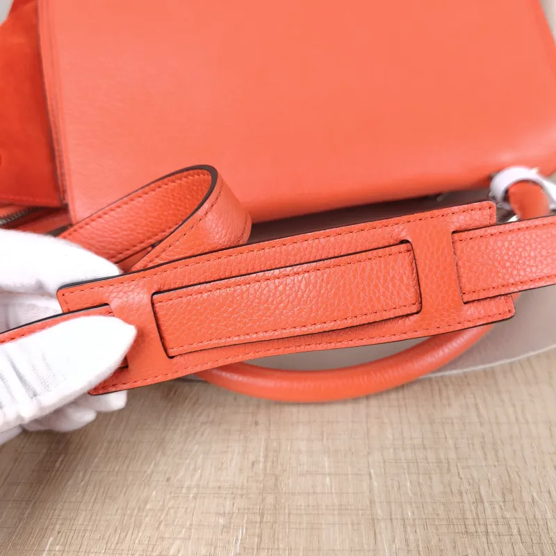 CELINE Crossbody Bag Trapeze Red Calfskin 30 × 17 × 23 cm — detail view 2 of 12