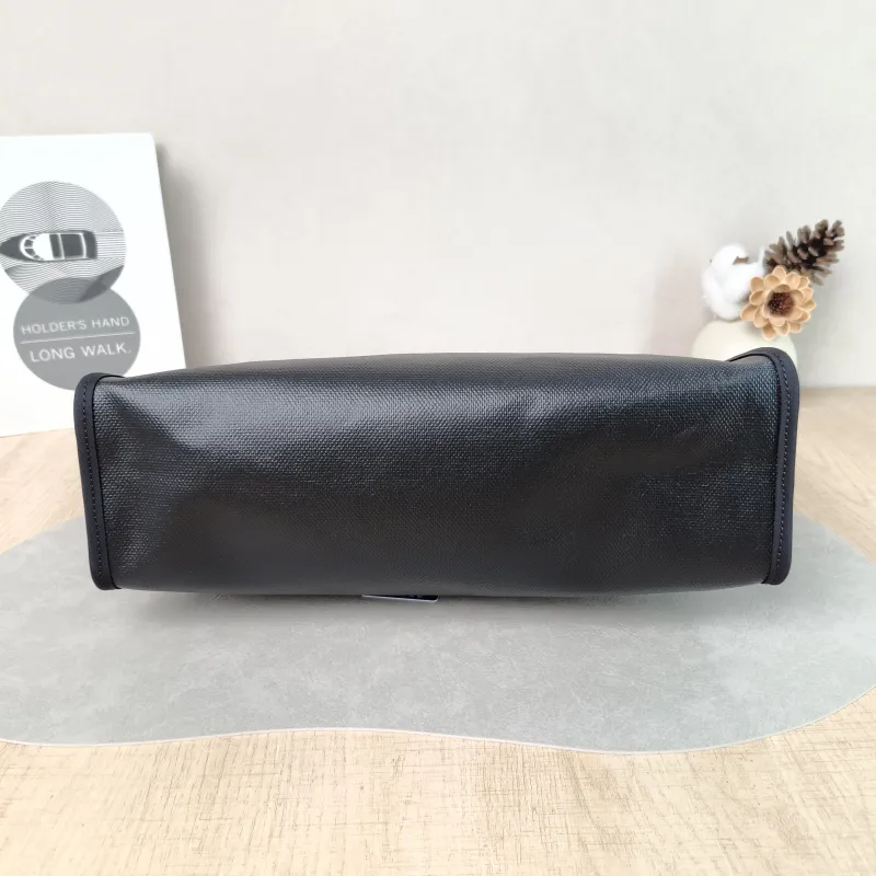Hermès Crossbody Bag Herbag 31 Black Canvas Medium 30.5 × 11 × 25.5 cm W — cover view 3 of 5