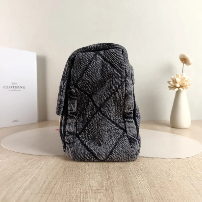 Chanel Shoulder Bag Grey One Size 33 × 12 × 22 cm — detail view 13 of 15