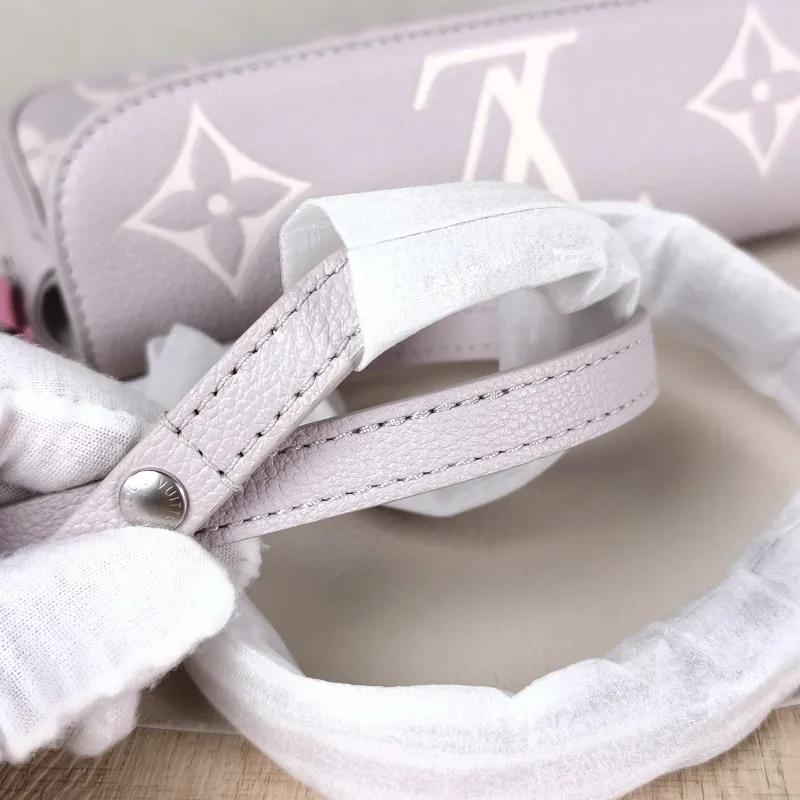 Louis Vuitton Crossbody Bag IVY Grey · White Monogram Empreinte Embossed Calfskin Small 23.5 × 4.3 × 12 cm — detail view 6 of 11