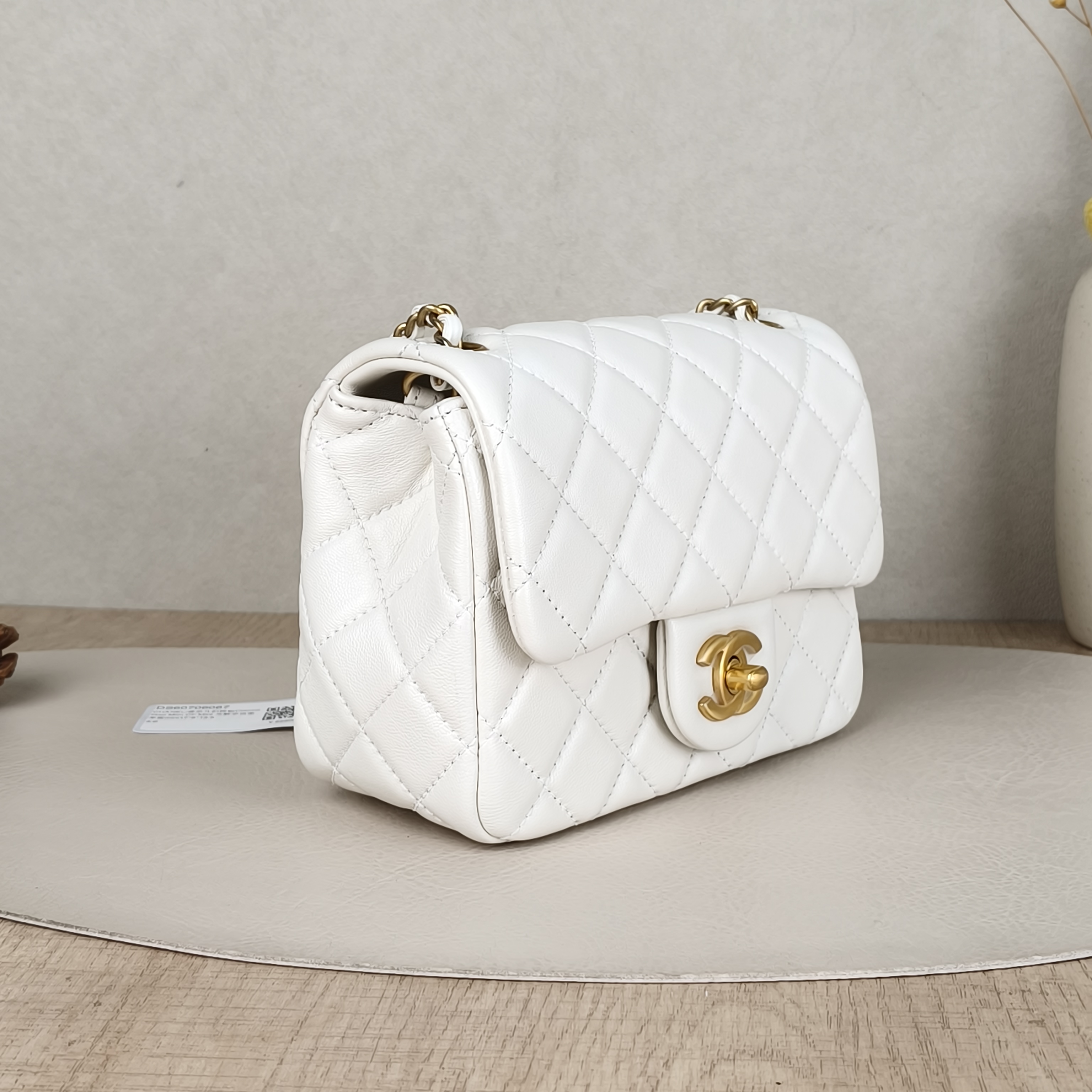 Chanel Crossbody Bag Classic Flap Mini CF Mini White Gold Lambskinmini17 × 8 × 13.5 cm — cover view 2 of 5