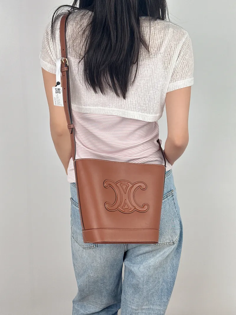 CELINE Shoulder Bag BUCKET TRIOMPHE Bucket Bag Calfskin Small17 × 10 × 22 cm — on-model view 1 of 2