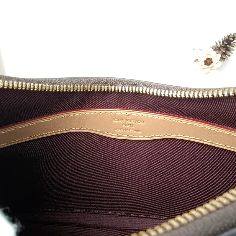 Louis Vuitton Crossbody Bag Boulogne PVC Small 26 × 9.5 × 16 cm — detail view 10 of 11