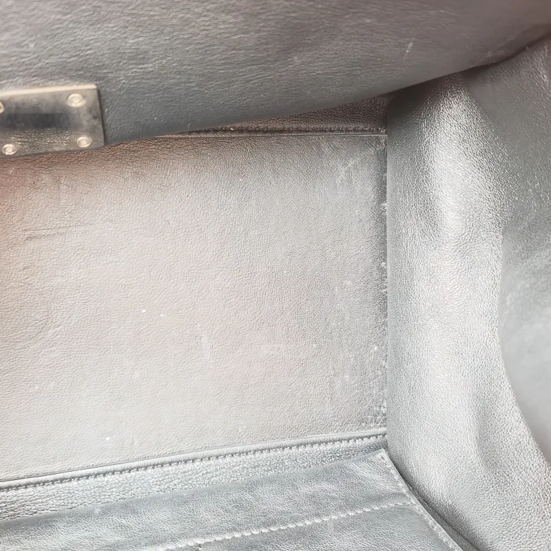 CELINE Crossbody Bag Trapeze Red Calfskin 30 × 17 × 23 cm — detail view 11 of 12