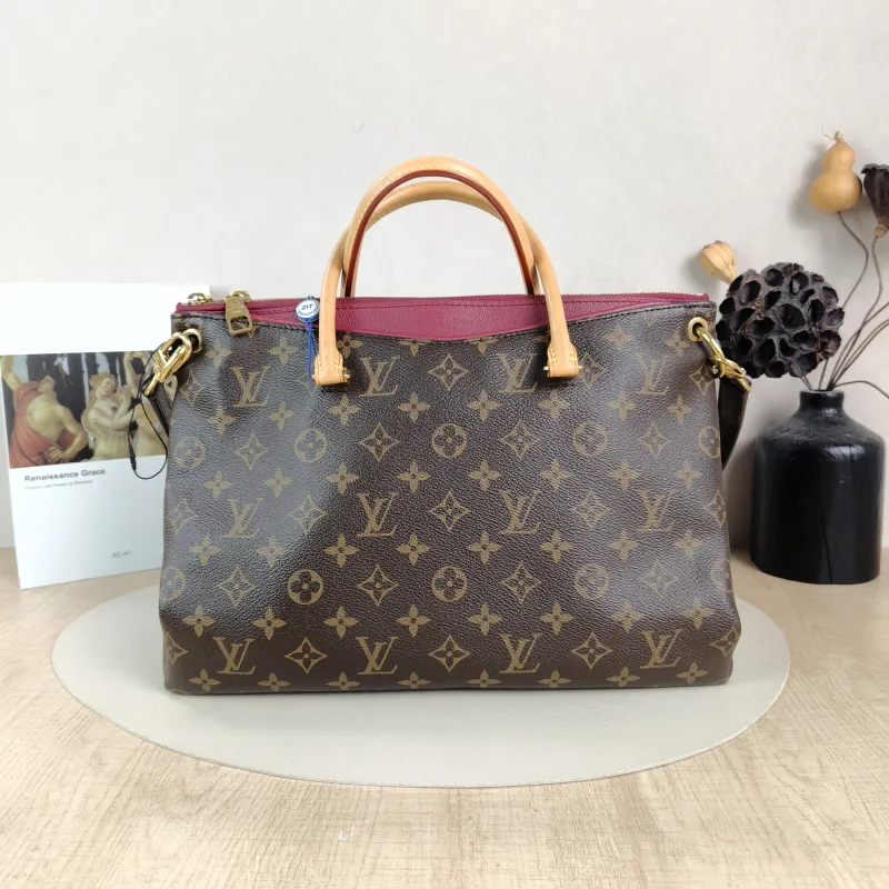 Louis Vuitton Crossbody Bag PALLAS PVC Medium34 × 13 × 26 cm