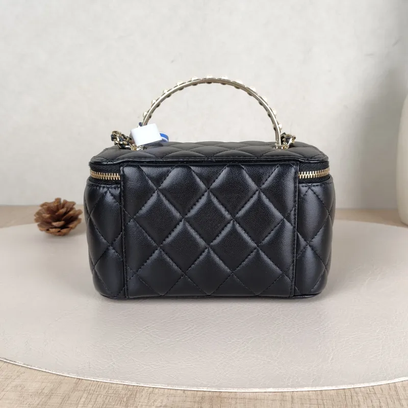 Chanel Crossbody Bag Pearl Edition Black Lambskin One Size16 × 8 × 9.5 cm — cover view 5 of 5