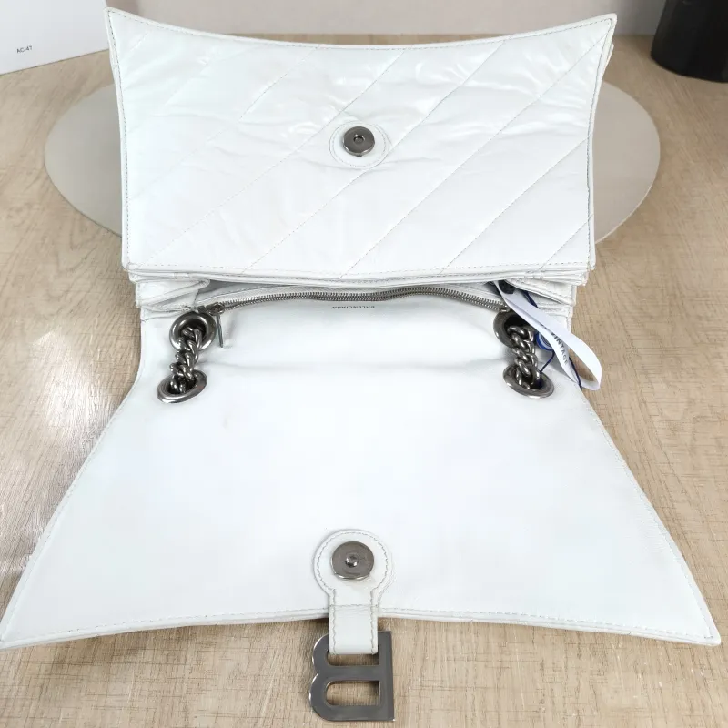 BALENCIAGA Shoulder Bag CRUSH Chain Bag White Calfskin Medium 32 × 10 × 20 cm — detail view 5 of 11