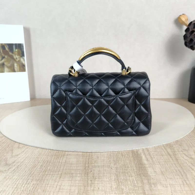 Chanel Crossbody Bag mini Black Lambskin mini20 × 6 × 12 cm — cover view 5 of 5