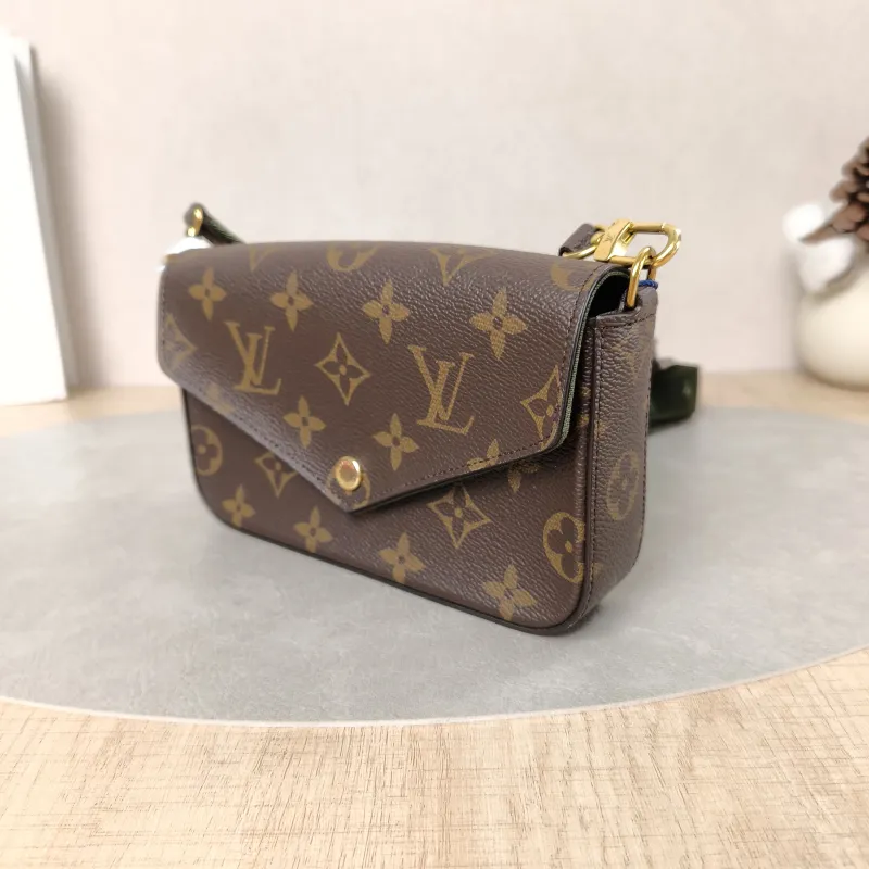 Louis Vuitton Crossbody Bag FÉLICIE STRAP & GO Monogram PVC Small17 × 3.5 × 9.6 cm — cover view 5 of 5