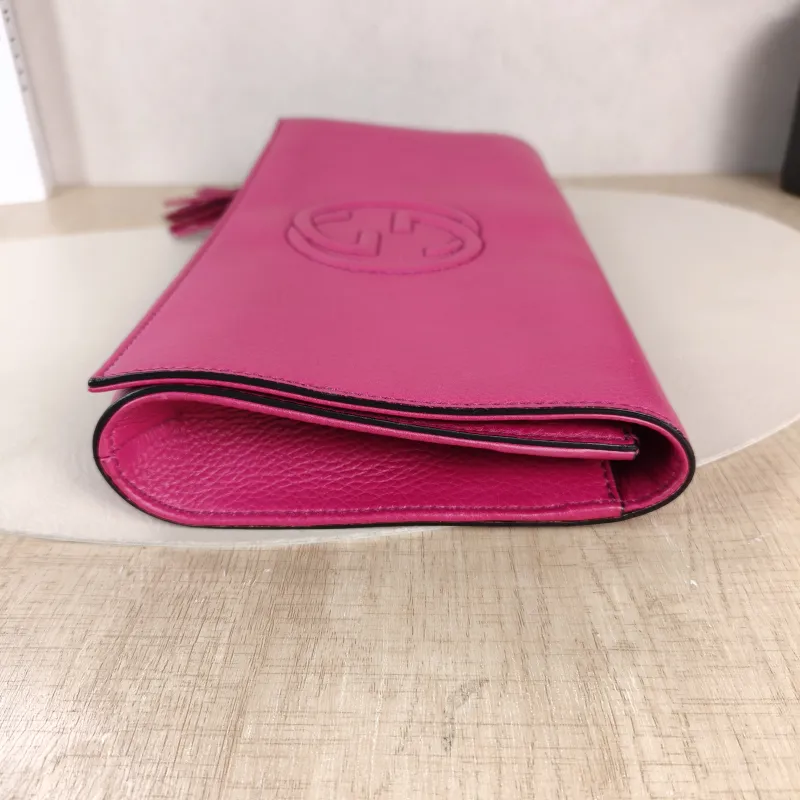 GUCCI Clutch Clutch Red Calfskin 29 × 4 × 15 cm — detail view 10 of 10