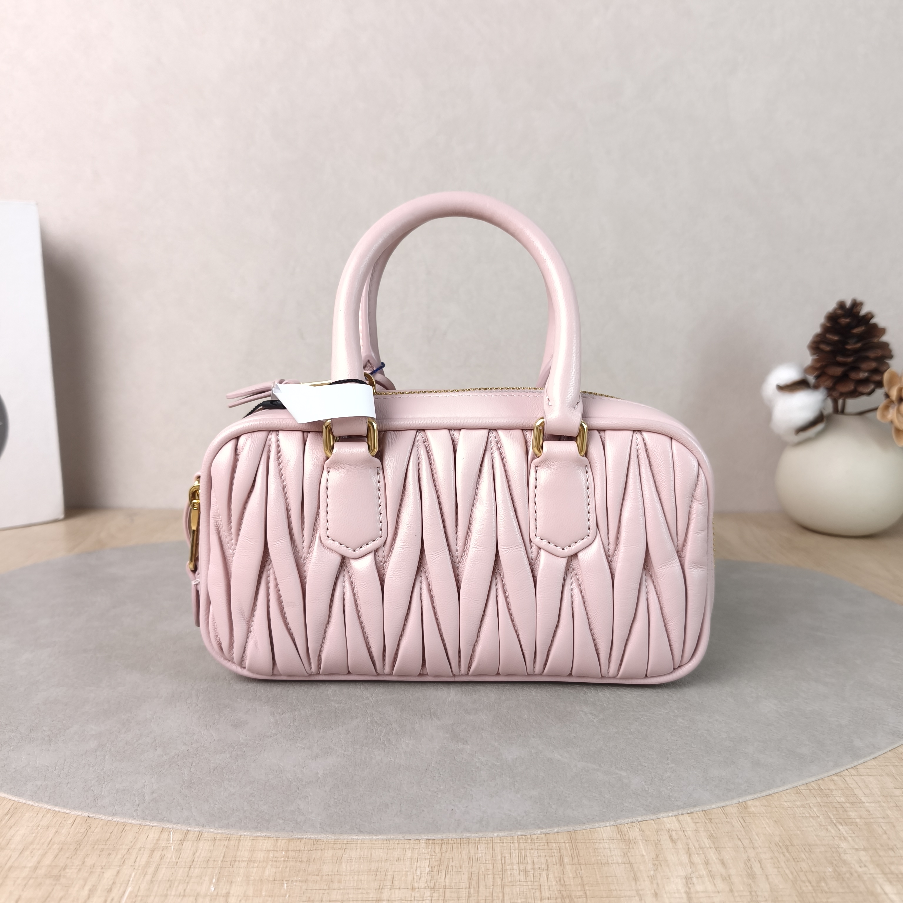 Miumiu Top Handle Bag Arcadie MatelasséCollection Edition Lambskin mini19 × 5 × 10 cm — cover view 2 of 6