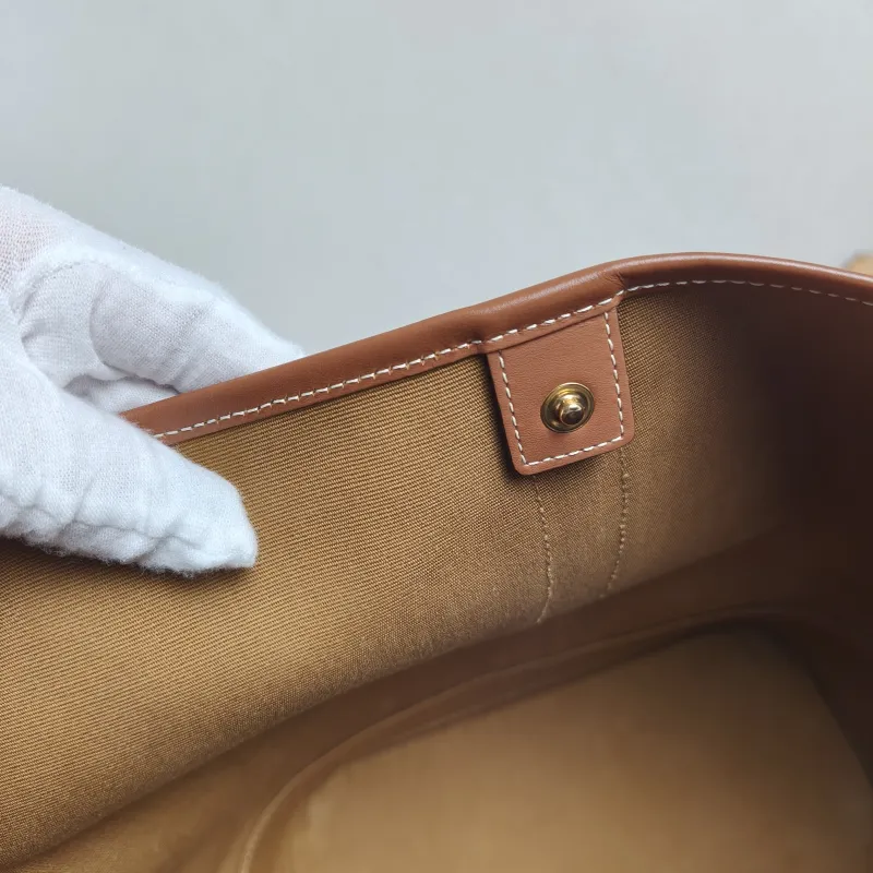 CELINE Crossbody Bag Triomphe Bucket Bag Monogram PVC Medium 24 × 18 × 27 cm — detail view 6 of 10