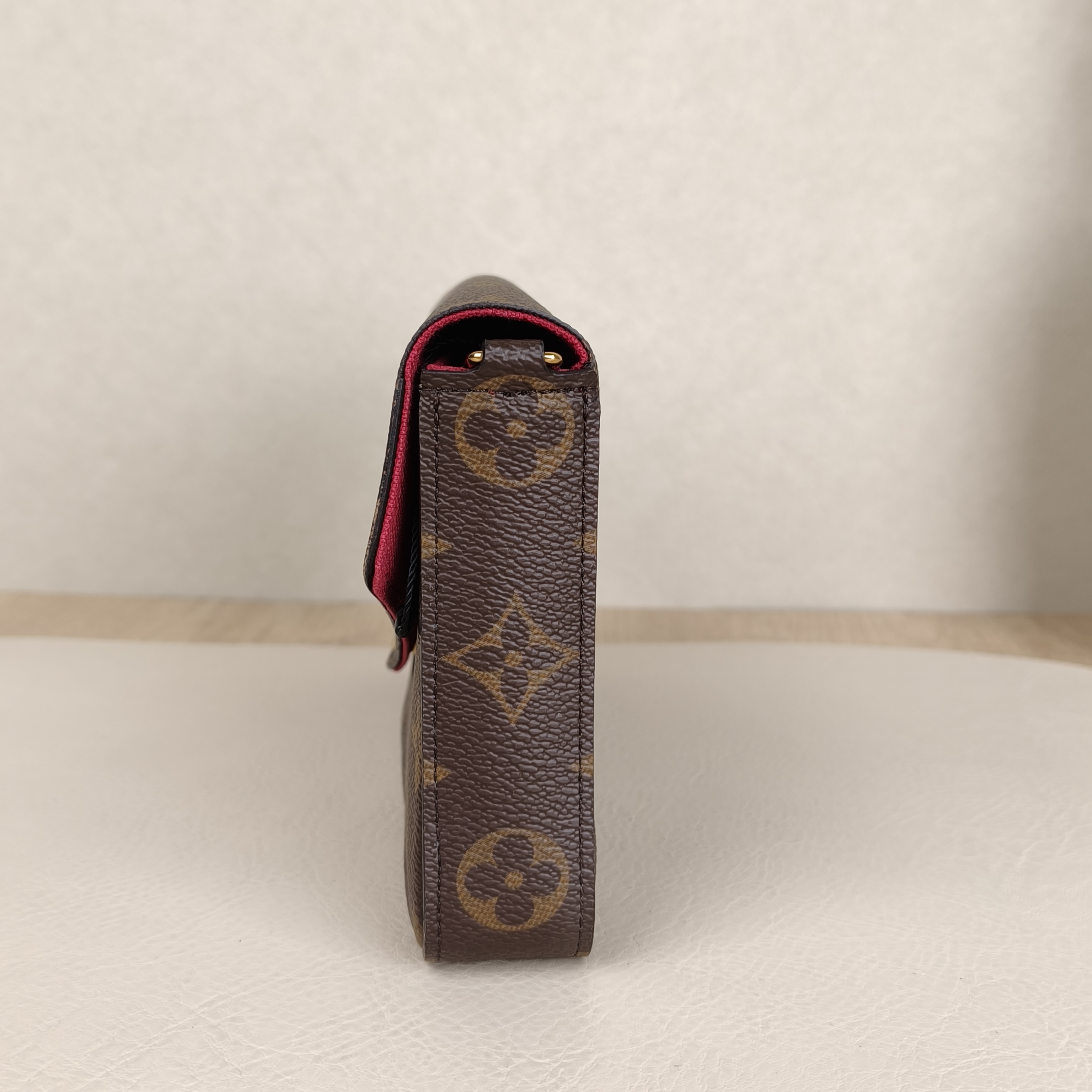 Louis Vuitton Crossbody Bag Pochette Félicie Monogram PVC Small21 × 3 × 12 cm — cover view 8 of 9