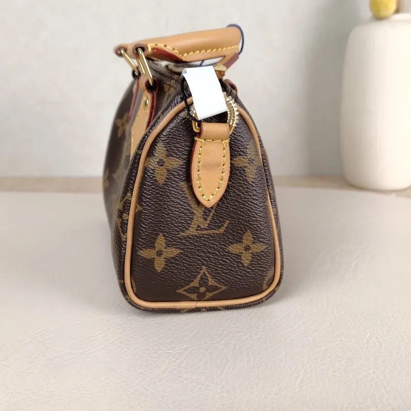 Louis Vuitton Crossbody Bag Speedy Nano Shoulder Strap PVC nano 16 × 7.5 × 10 cm — detail view 10 of 11