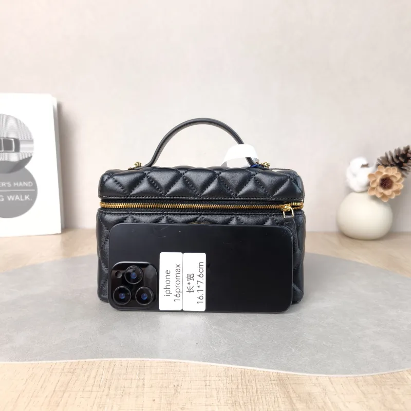 Chanel Crossbody Bag lp Box Bag Black Lambskin One Size 19.5 × 5 × 17 cm — cover view 6 of 6