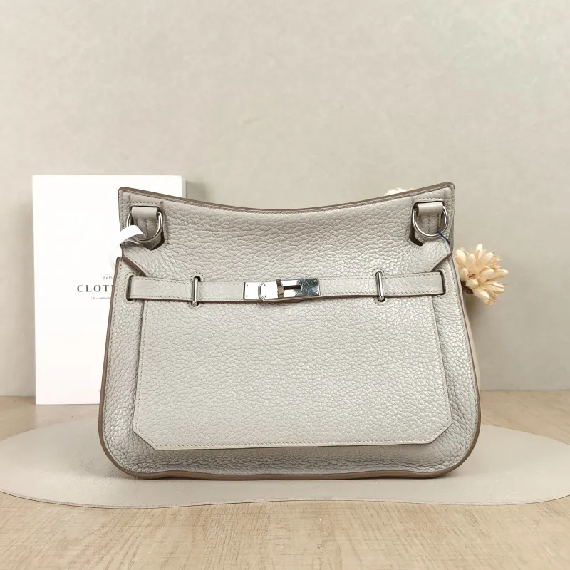 Hermès Crossbody Bag Jypsiere 28Pearl Togo Calfskin Small28 × 12.5 × 23.5 cm