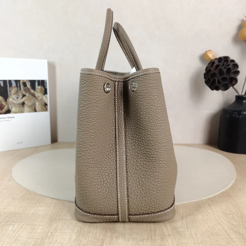 Hermès Top Handle Bag Garden Party 30 30 Negonda Calfskin Medium 30 × 13 × 21 cm G — detail view 1 of 9