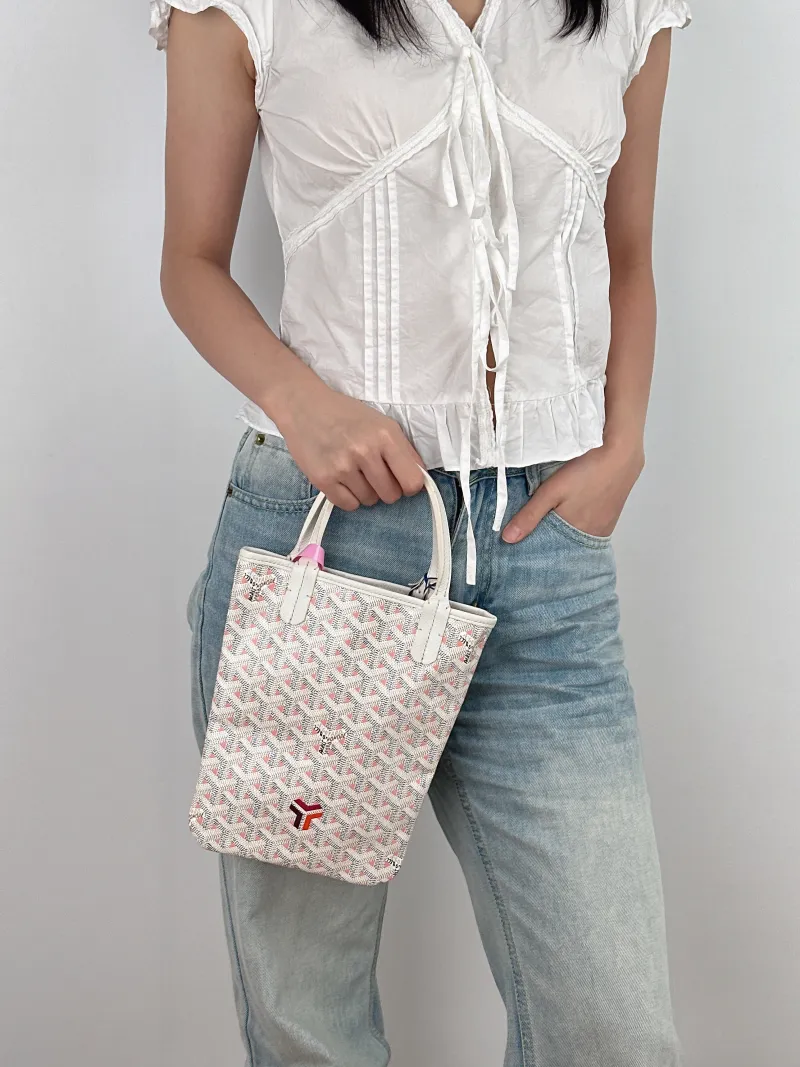 GOYARD Crossbody Bag poitiers y Tote Bag White PVC Small 21 × 1 × 24 cm — on-model view 2 of 3