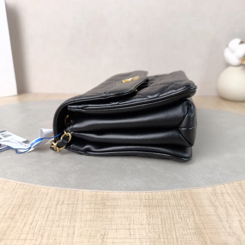 Chanel Crossbody Bag Crossbody Bag Black with Gold-Tone Hardware Lambskin One Size 24 × 7 × 15 cm 24 — detail view 10 of 13