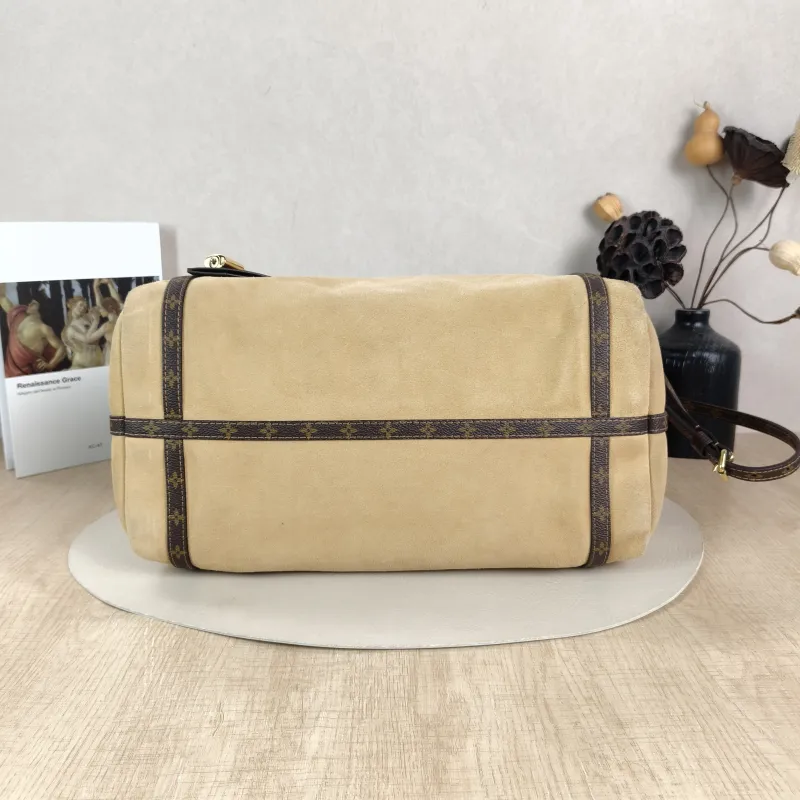 Louis Vuitton Shoulder Bag EXPRESS Shoulder Bag Suede Medium 36 × 18.5 × 24 cm — cover view 4 of 6