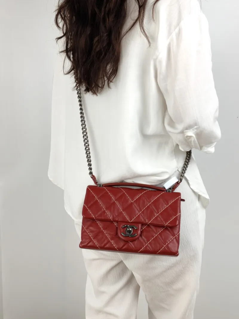 Chanel Crossbody Bag Chain Bag Red Calfskin 22 × 6.5 × 14 cm 23 — on-model view 2 of 2