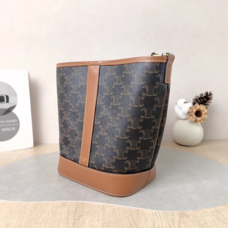 CELINE Crossbody Bag Triomphe Bucket Bag Monogram PVC Small22 × 13 × 26 cm — cover view 3 of 6