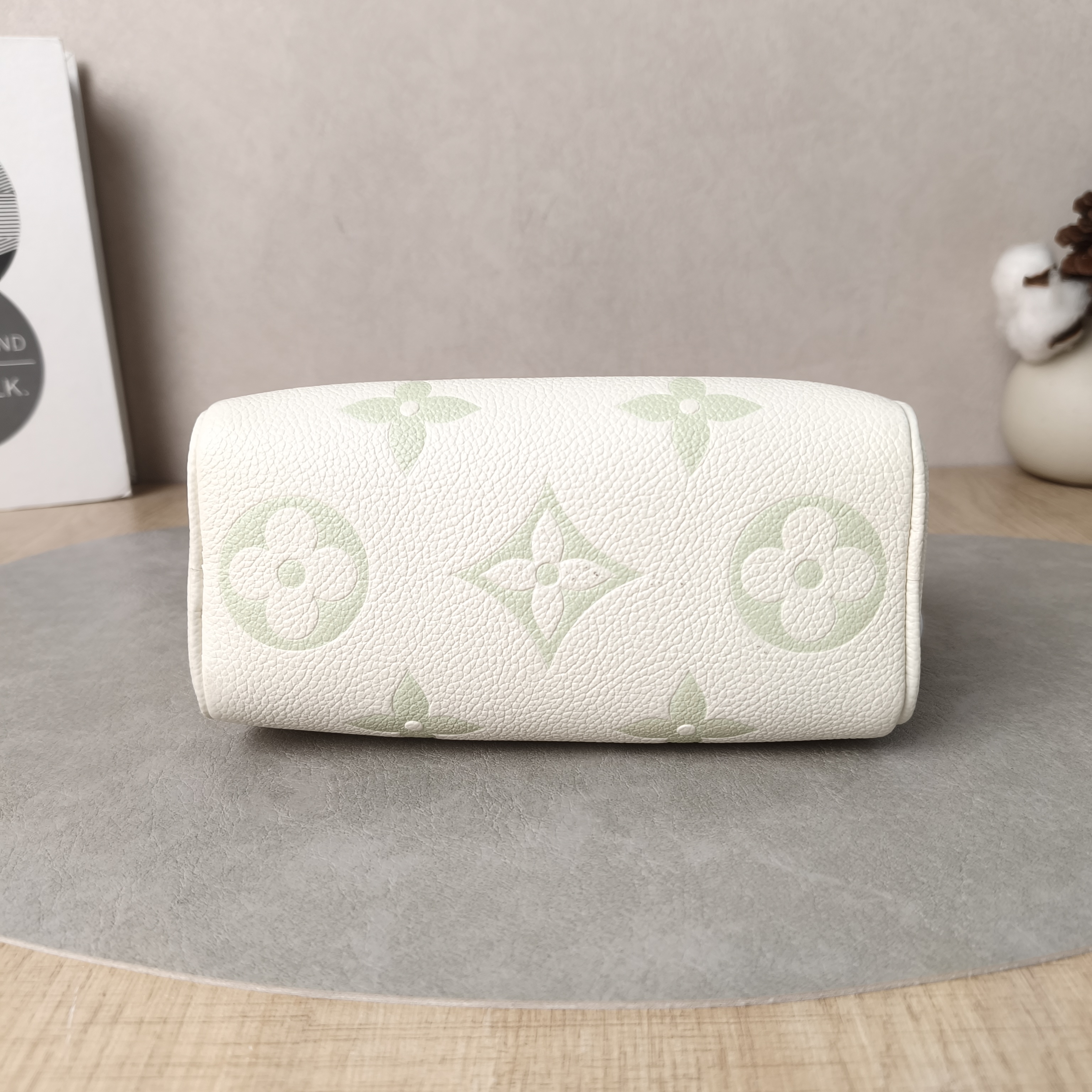 Louis Vuitton Crossbody Bag Speedy Nano White · Green Empreinte Embossed Calfskin Monogramnano16 × 7.5 × 10 cm — cover view 4 of 5