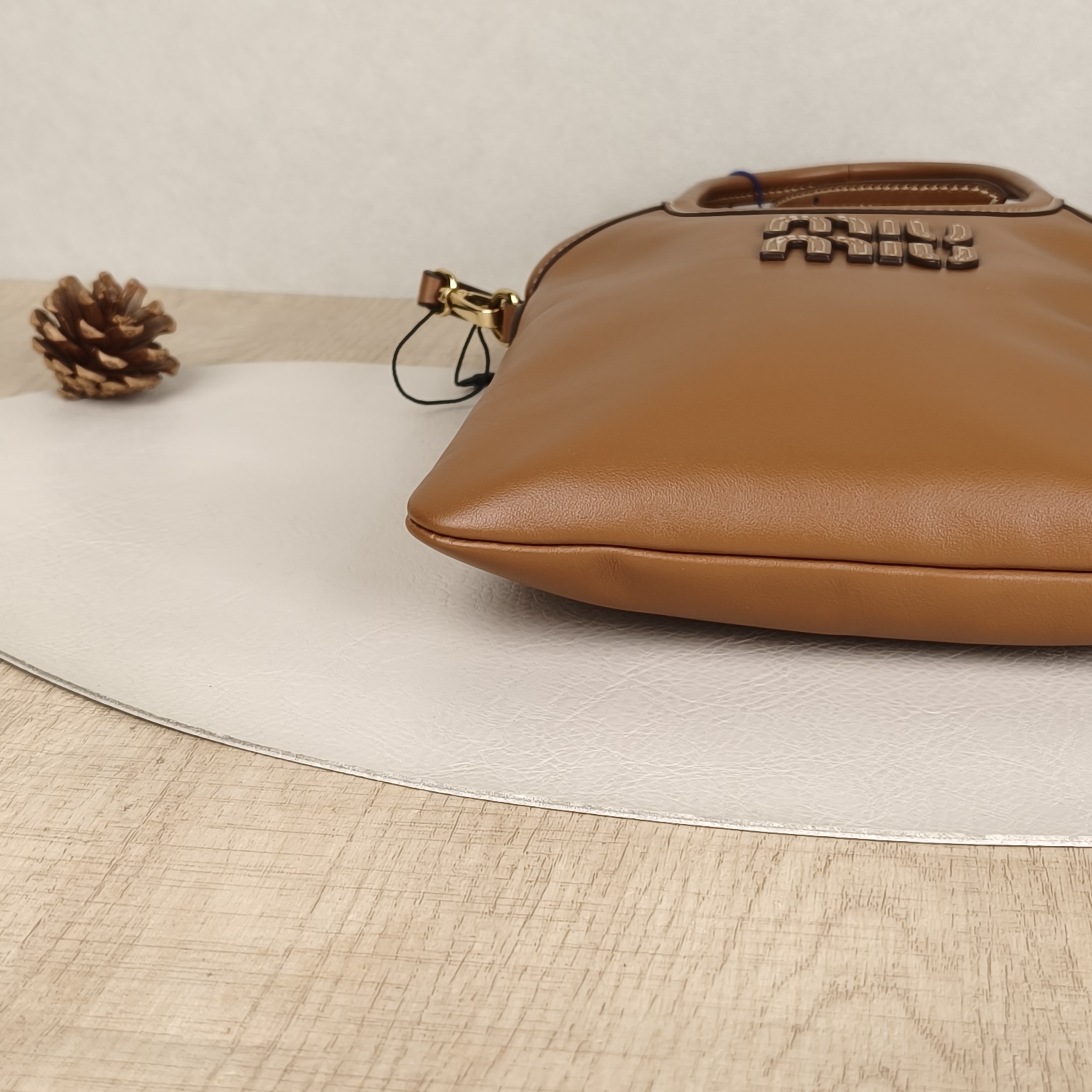 Miumiu Shoulder Bag IVY Tote Shopping Tote CC alfskinmini20*24 — cover view 4 of 9