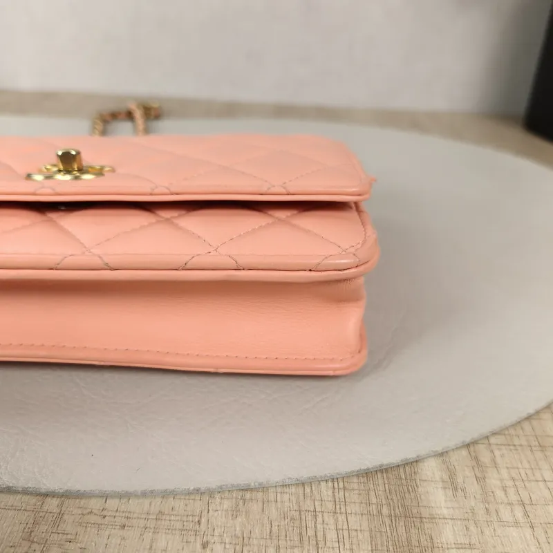 Chanel Crossbody Bag Classic Flap WOC CF WOCWOC Bag Edition Lambskinmini19.2 × 3.5 × 12.3 cm — detail view 12 of 13