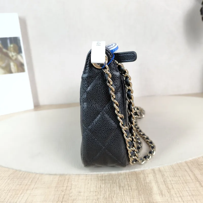 Chanel Crossbody Bag Black Grained Calfskin One Size 21 × 5.5 × 12 cm — detail view 3 of 11