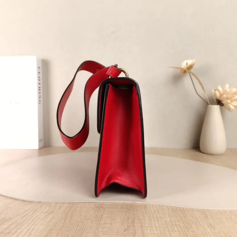 GUCCI Crossbody Bag Sylvie Shoulder Strap Edition Red Calfskin Small25.5 × 8 × 17 cm — detail view 12 of 12