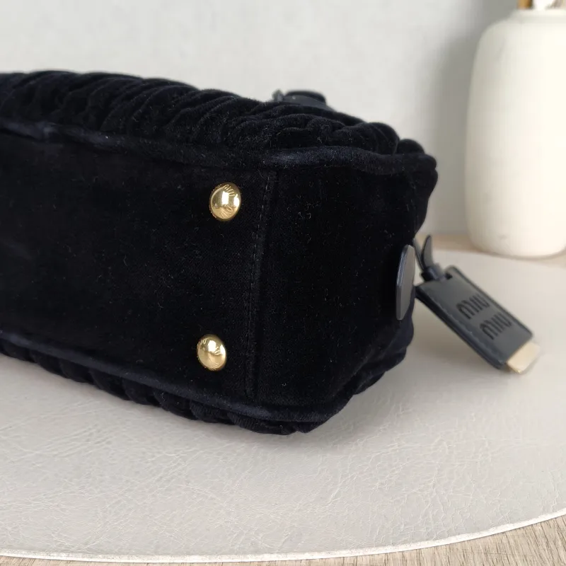 Miumiu Top Handle Bag Arcadie MatelasséCollection Edition Black Velvet Medium 23 × 7.5 × 11 cm — detail view 6 of 10