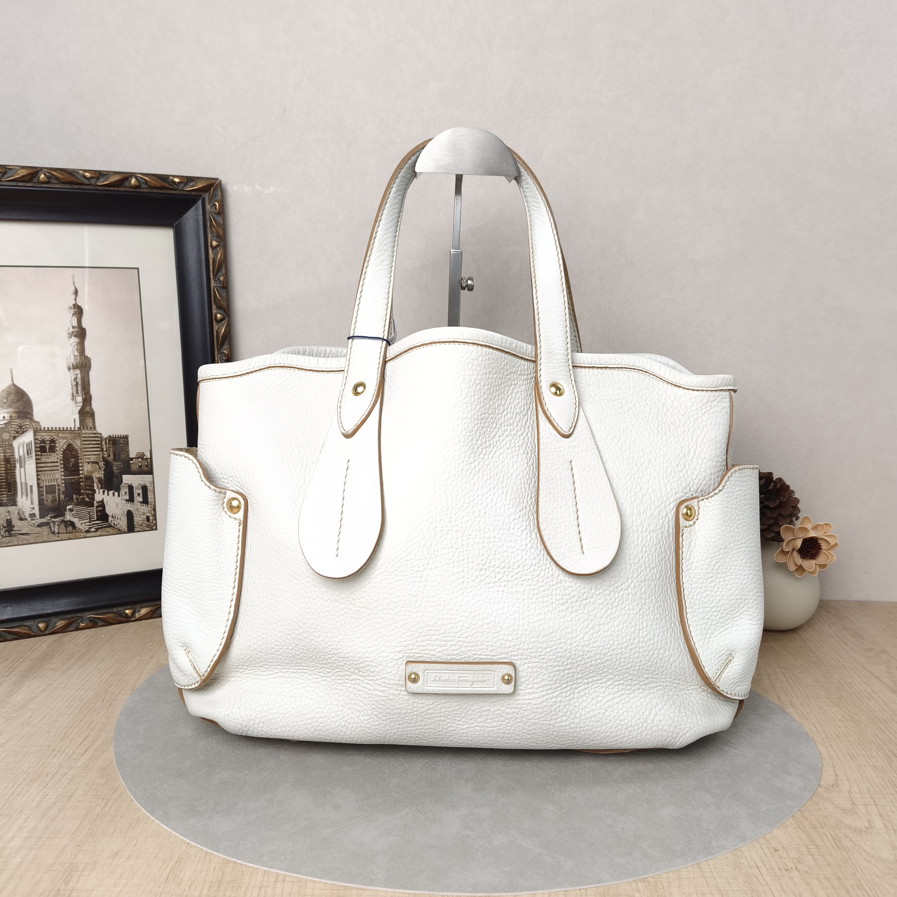 FERRAGAMO Top Handle Bag Tote Bag White Calfskin One Size41 × 11 × 25 cm