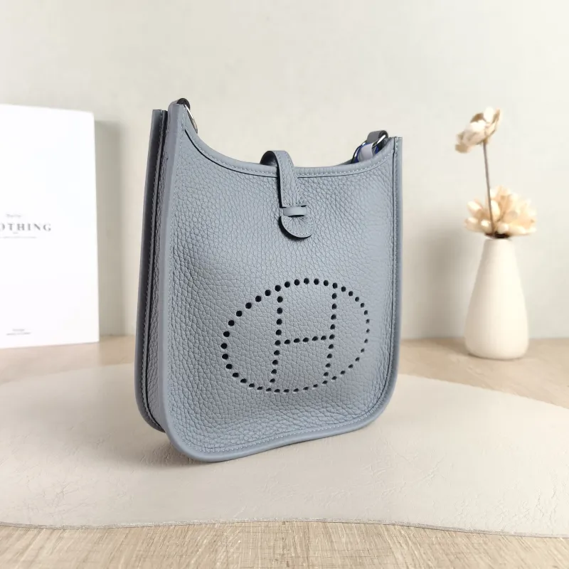 Hermès Crossbody Bag Evelyne Mini 16 Mini 16 TC Calfskin Mini 17 × 5.5 × 18 cm k — cover view 2 of 6