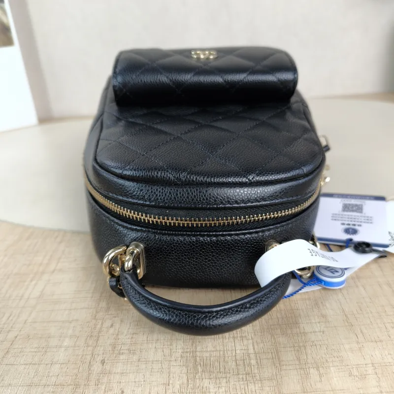 Chanel Backpack mini Backpack Collection Black Grained Calfskin One Size13 × 9 × 18 cm — detail view 4 of 13